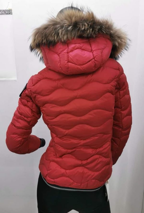 BLAUER-PIUMINO A ONDE CON CAPPUCCIO E PELLICCIA ROSSO Donna