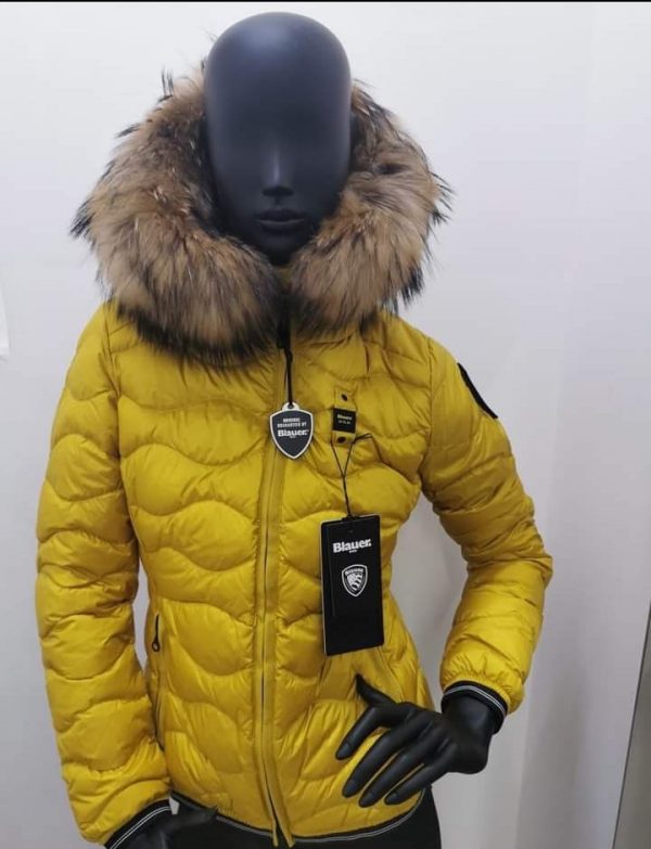 BLAUER-PIUMINO A ONDE CON CAPPUCCIO E PELLICCIA GIALLO DONNA