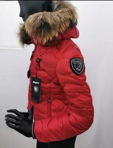 BLAUER-PIUMINO A ONDE CON CAPPUCCIO E PELLICCIA ROSSO Donna