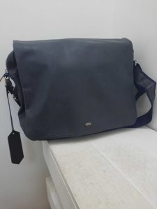 SSEINSE – BORSA A TRACOLLA BLU