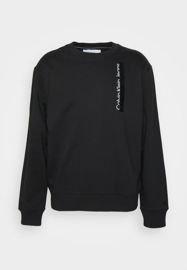 CALVIN KLEIN – Felpa GIROCOLLO CON LOGO STAMPATO VERTICALE DAVANTI