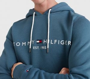 TOMMY HILFIGER – Felpa IN TESSUTO FLEX CON CAPPUCCIO E LOGO