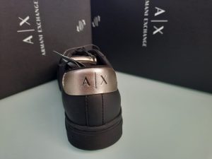 Armani Exchange – Scarpe Donna in pelle Nera / Oro