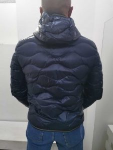 BLAUER – Piumino Corto Imbottito a Onde con Cappuccio Uomo Blue