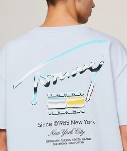 TOMMY HILFIGER – T-Shirt con Logo Metallizzato sul Retro Breezy Blue