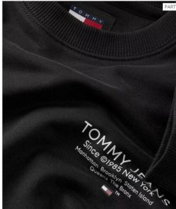 TOMMY HILFIGER – Felpa Uomo Essential Graphic Logo Nero