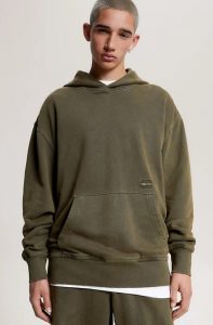TOMMY HILFIGER – Felpa Uomo Essential Relaxed Fit con Distintivo Verde Oliva