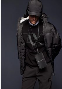 ARMANI EXCHANGE – Maglione Girocollo Uomo con Logo Ricamato Nero