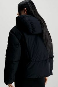 CALVIN KLEIN JEANS – Piumino Donna Corto con Fettuccia Logata Nero