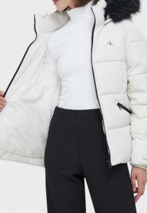 CALVIN KLEIN JEANS – Piumino Corto Donna con Cappuccio Attillato Bianco