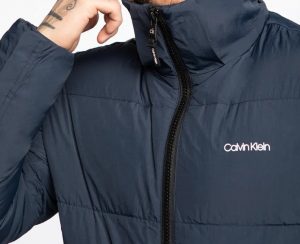 CALVIN KLEIN – Piumino Uomo con Cappuccio in Nylon Arricciato Blu