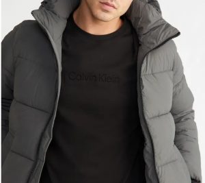 CALVIN KLEIN – Piumino Uomo con Cappuccio in Nylon Riciclato Grigio