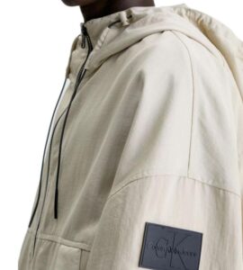 CALVIN KLEIN JEANS – Giubbotto Giacca Uomo con Cappuccio e Patch Logo Beige