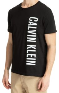 CALVIN KLEIN – T-Shirt Uomo Crew Neck Tee con Logo Esteso Nero