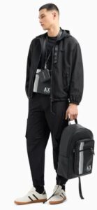 ARMANI EXCHANGE – T-Shirt Uomo Regular Fit in Jersey con Stampa Verticale Nero