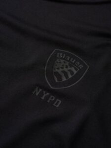 BLAUER – T-Shirt Uomo Tecnica con Scudo Nero
