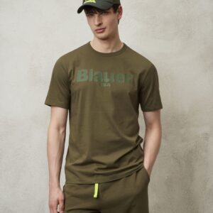 BLAUER – T-Shirt Uomo Scritta Blauer in Tono Verde Siepe