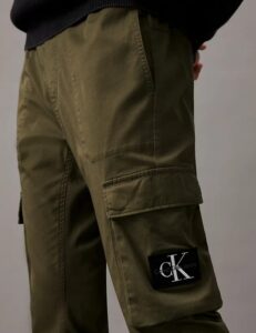 CALVIN KLEIN – Pantaloni Uomo Cargo Lavato Skinny Verde Oliva
