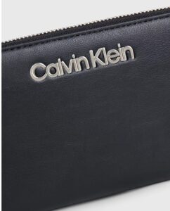 CALVIN KLEIN – Portafoglio Donna con Zip Integrale e Borsellino Portamonete da Polso RFID Nero