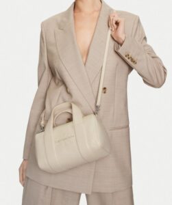 CALVIN KLEIN JEANS – Borsetta Donna Sculpted Square Barrel Bag Mono Beige
