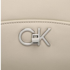 CALVIN KLEIN – Zaino Donna Re-Lock Domed Backpack Beige