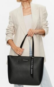 CALVIN KLEIN JEANS – Borsa Donna Sculpted Shopper 29 Tag Nero