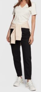 CALVIN KLEIN JEANS – T-Shirt Donna Slim Fit Scollo a V Beige