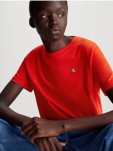 CALVIN KLEIN JEANS – T-Shirt Donna in Cotone con Stemma Rosso
