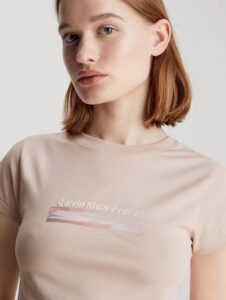 CALVIN KLEIN JEANS – T-Shirt Donna Corta con Logo Vestibilità Slim Rosa Seppia