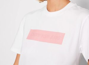 CALVIN KLEIN JEANS – T-Shirt Donna Hero Logo Tee Bianco/Rosa Soft