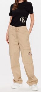 CALVIN KLEIN JEANS – T-Shirt Donna Regular con Logo Sfumato Nero