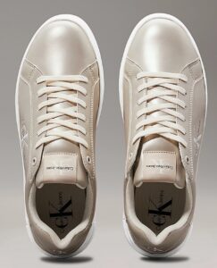 CALVIN KLEIN JEANS – Scarpe Donna Sneaker Platform in Pelle Metallizzata Bianco Crema
