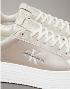 CALVIN KLEIN JEANS – Scarpe Donna Sneaker Platform in Pelle Metallizzata Bianco Crema