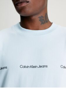 CALVIN KLEIN -T-Shirt Uomo con Logo Ripetuto Keepsake Blue